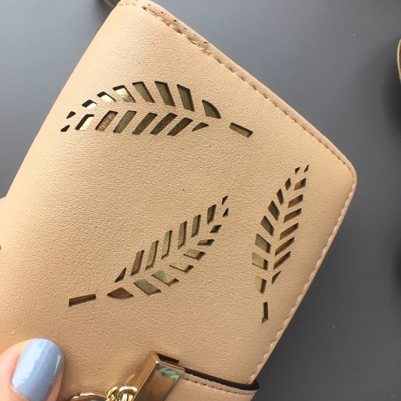 “Love Don’t Pay The Bills, Hunty” - Picture 5 of 8